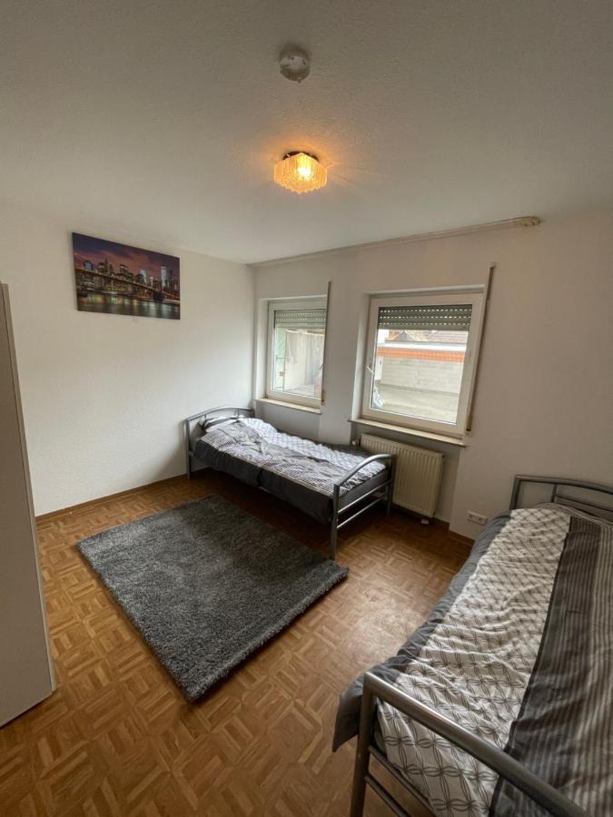 1 Zimmer Fuer 2 Personen Bruchsal Ruhige Lage Luaran gambar